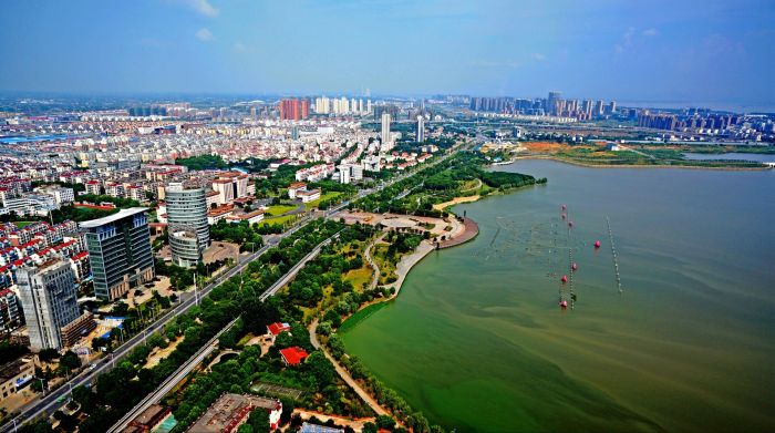 安庆合肥省会之争,如果安庆是安徽省会,经济会变好吗?