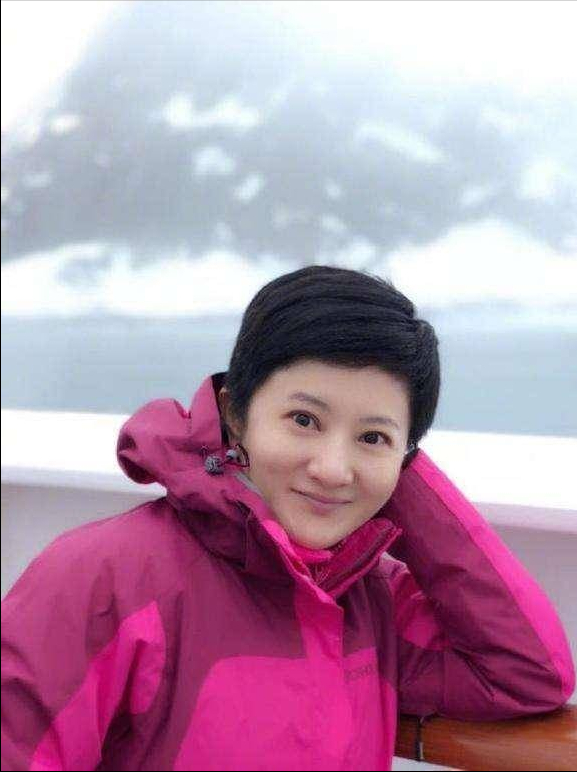 “国民闺女”金铭，9岁红遍全国、18岁考上北大，如今怎么样了？