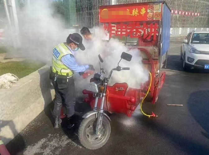 合肥街头，一车突发自燃！这个提醒一定要看